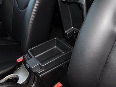 奥轩GX5 2012款 2.0L 手动 汽油两驱天窗版 5座