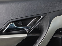 奥轩GX5 2012款 2.0L 手动 汽油两驱天窗版 5座