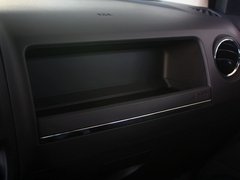 指南者(进口) 2013款 2.4L CVT 炫黑导航版 5座