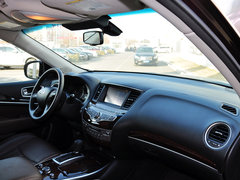 英菲尼迪  JX35 3.5L CVT 中控台右侧