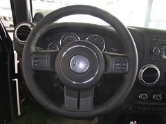 Jeep吉普  牧马人 3.6L AT 方向盘整体