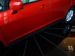 启辰R50 2012款 XL 1.6L 自动 尊贵版