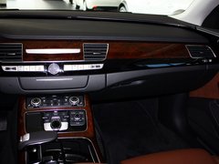 奥迪A8 2013款 30FSI 舒适型