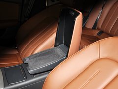 奥迪A7 2013款 30FSI 标准型