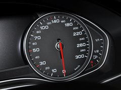 奥迪A7 2013款 30FSI 标准型