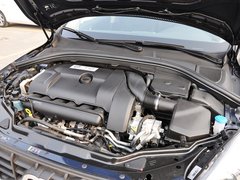 沃尔沃(进口)  3.0T 自动 发动机主体特写