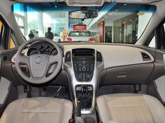 别克  GT 1.6L 手动 中控台整体