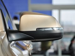宝马(进口)  740Li 3.0T AT 反光镜外侧正视