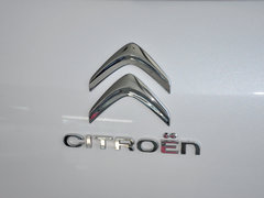世嘉 2013款 两厢 1.6L 手动 CROSS