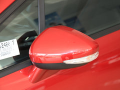 世嘉 2013款 两厢 1.6L 自动 CROSS