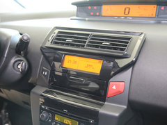 世嘉 2013款 两厢 1.6L 自动 CROSS
