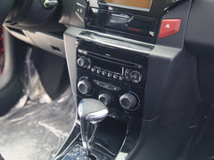 世嘉 2013款 两厢 1.6L 自动 CROSS