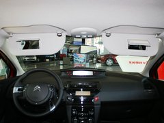 世嘉 2013款 两厢 1.6L 自动 CROSS