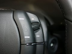 世嘉 2013款 两厢 1.6L 自动 CROSS