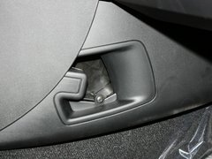 世嘉 2013款 两厢 1.6L 自动 CROSS