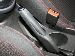 世嘉 2013款 两厢 1.6L 自动 CROSS