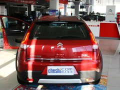 世嘉 2013款 两厢 1.6L 自动 CROSS