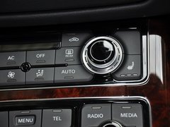 奥迪A8 2013款 45TFSI quattro 舒适型