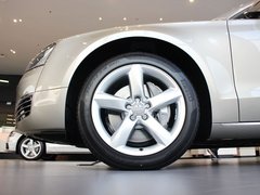 奥迪A8 2013款 50TFSI quattro 豪华型