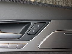 奥迪A8 2013款 50TFSI quattro 豪华型