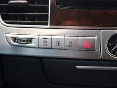 奥迪A8 2013款 50TFSI quattro 豪华型