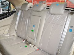 吉利全球鹰  1.5L 手动 第二排座椅45度视角