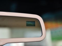 比亚迪G6 2012款 2.0L 手动 尊贵型