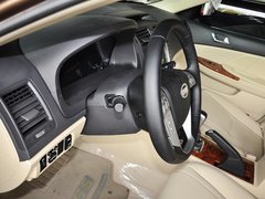 比亚迪G6 2012款 2.0L 手动 尊贵型