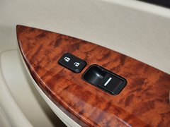 比亚迪G6 2012款 1.5T 手动 尊贵型