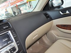 比亚迪G6 2012款 1.5T 手动 尊贵型