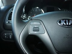 东风悦达起亚 起亚K3 1.6L AT 方向盘左侧