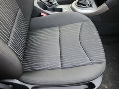 标致408 2013款 1.6L 手动 舒适版