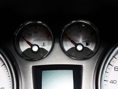 标致408 2013款 2.0L 自动 豪华版
