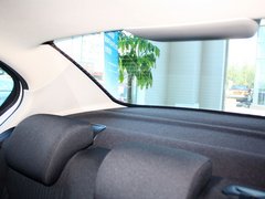 标致408 2013款 2.0L 自动 豪华版