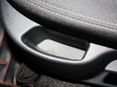 标致408 2013款 2.0L 自动 豪华版