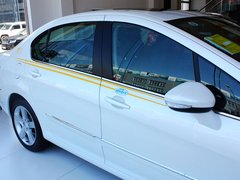标致408 2013款 2.0L 自动 豪华版