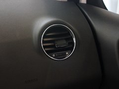 标致408 2013款 2.0L 自动 尊贵版