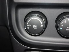 自由客 2013款 2.4L CVT 豪华导航版 5座