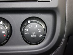 自由客 2013款 2.4L CVT 豪华导航版 5座