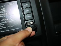 自由客 2013款 2.4L CVT 运动版 5座