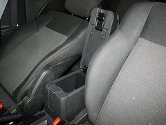 自由客 2013款 2.4L CVT 运动版 5座