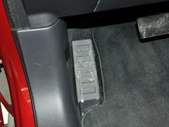 自由客 2013款 2.4L CVT 运动版 5座