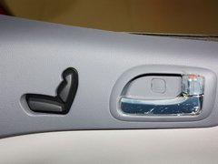 起亚VQ 2013款 2.2T 自动 VQ-R舒适版 7座