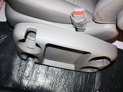 起亚VQ 2013款 2.2T 自动 VQ-R舒适版 7座