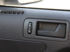 Mustang 2013款 3.7L 自动 标准型