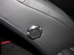 标致3008 2013款 1.6T 自动 THP至尚版 5座
