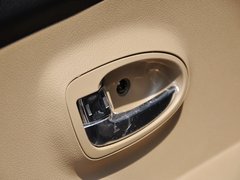 智尚S30 2013款 1.5L 手动 时尚型 5座