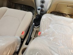 智尚S30 2013款 1.5L 手动 时尚型 5座
