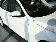 宝马X1 2013款 sDrive18i 2.0L 时尚型 5座