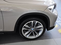 宝马X1 2013款 sDrive18i 2.0L 时尚型 5座